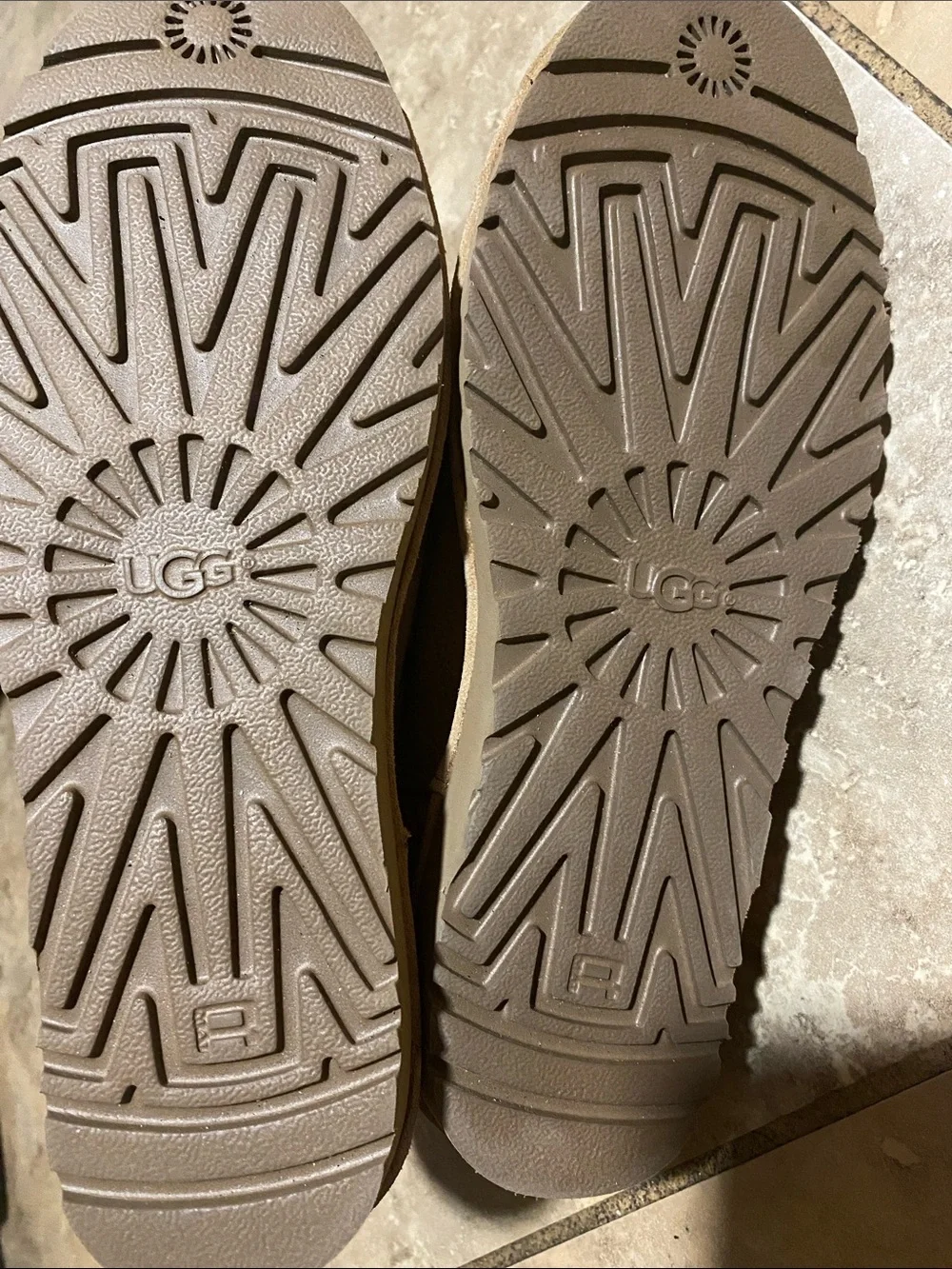 UGG Kids Perforated Mini Boot in Tawny